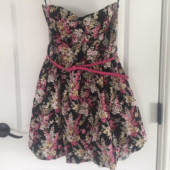 Strapless mini dress with tulle petticoat - Picture 1 of 6